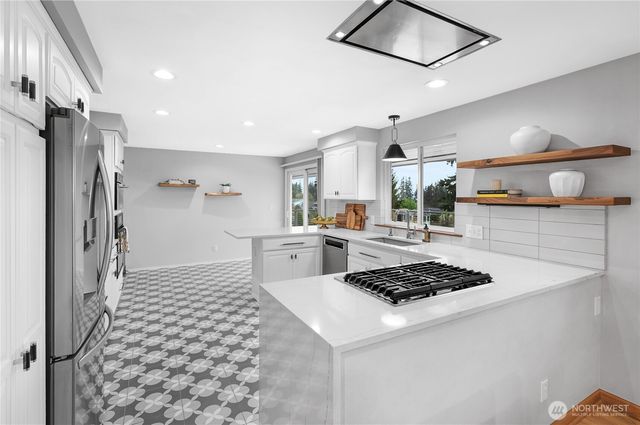 8831 RIVERCREST AVENUE, Everett, WA 98208