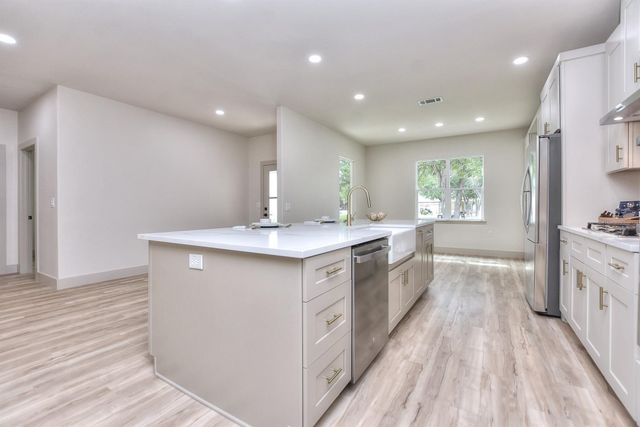107 Lynn CV, Georgetown, TX 78633