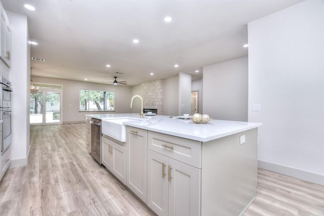 107 Lynn CV, Georgetown, TX 78633