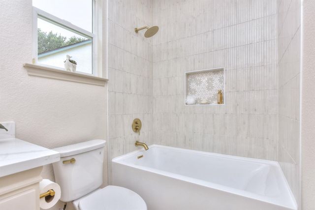 107 Lynn CV, Georgetown, TX 78633