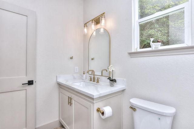 107 Lynn CV, Georgetown, TX 78633