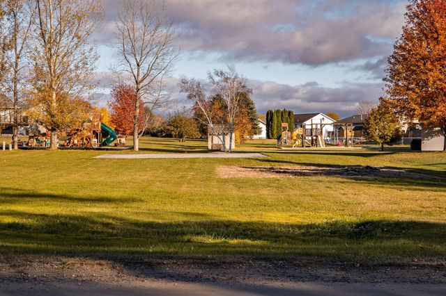 505 W 8th Avenue, Osakis, MN 56360