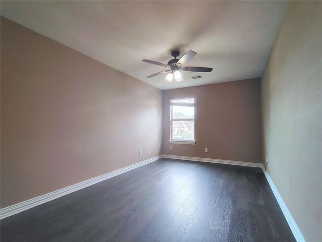 1206 Larks Trace Lane, Houston, TX 77090