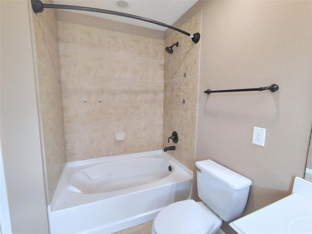 1206 Larks Trace Lane, Houston, TX 77090