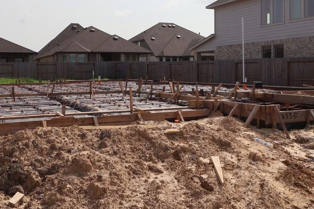 12335 Sweet Gum Drive, Mont Belvieu, TX 77523