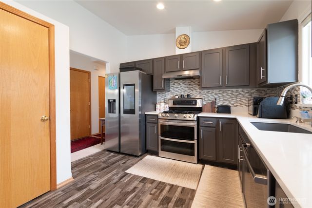 810 84th Drive NE, Lake Stevens, WA 98258