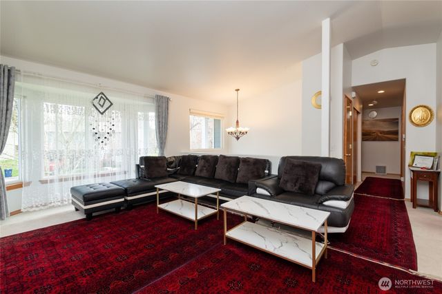 810 84th Drive NE, Lake Stevens, WA 98258