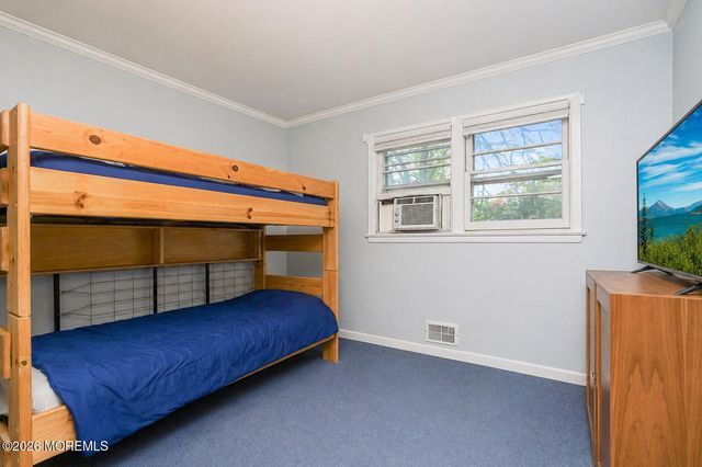 74 Center Avenue, Leonardo, NJ 07737