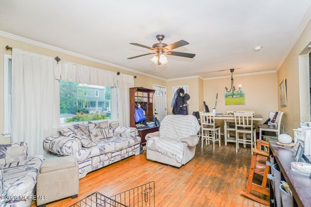 74 Center Avenue, Leonardo, NJ 07737