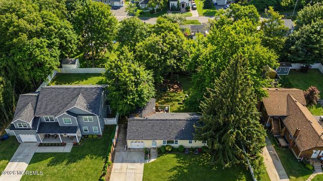 74 Center Avenue, Leonardo, NJ 07737