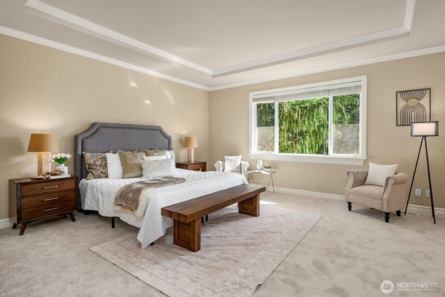 2098 211th Place SE, Sammamish, WA 98075