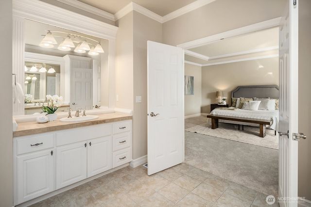 2098 211th Place SE, Sammamish, WA 98075