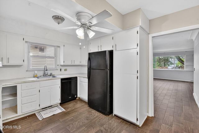 2520 Secor Road, Toledo, OH 43606