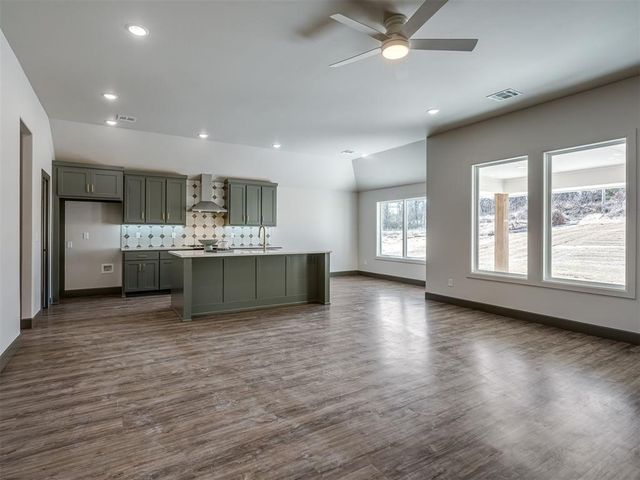 4401 Maxine Drive, Choctaw, OK 73020