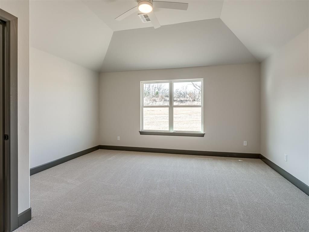 Image 11 of property listing at 4401 Maxine Drive, Choctaw, OK 73020