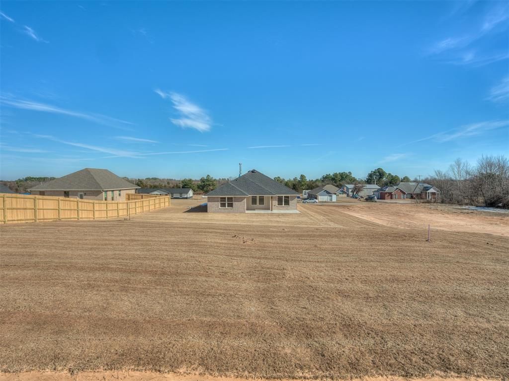 Image 24 of property listing at 4401 Maxine Drive, Choctaw, OK 73020