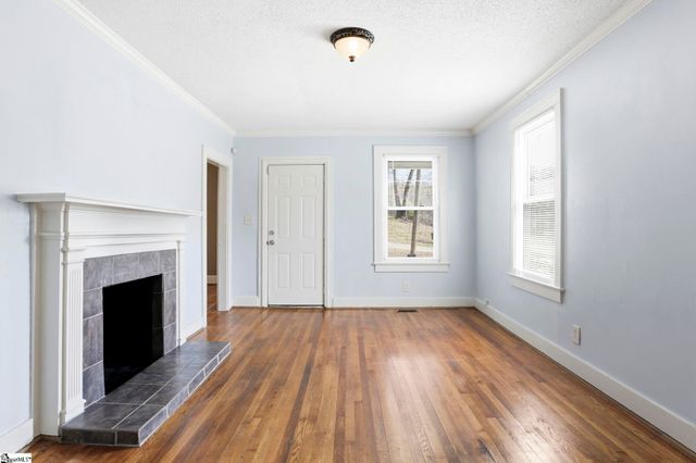 211 Lowndes Hill Road, Greenville, SC 29607