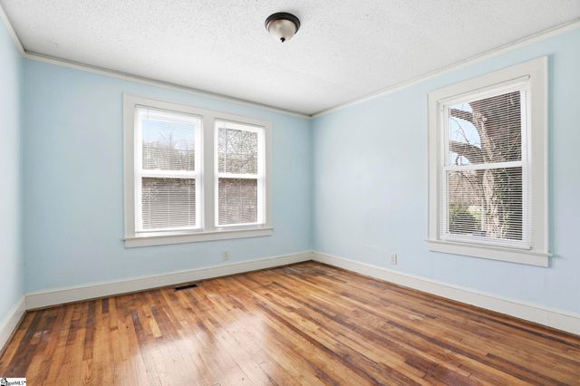 211 Lowndes Hill Road, Greenville, SC 29607