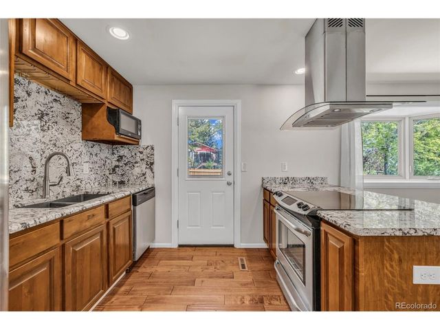 7064 Yates St, Westminster, CO 80030