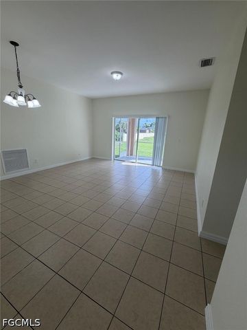 3117 25TH ST SW, Lehigh Acres, FL 33976