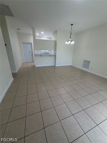 3117 25TH ST SW, Lehigh Acres, FL 33976
