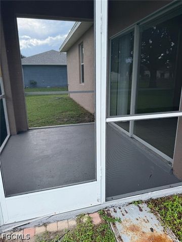 3117 25TH ST SW, Lehigh Acres, FL 33976