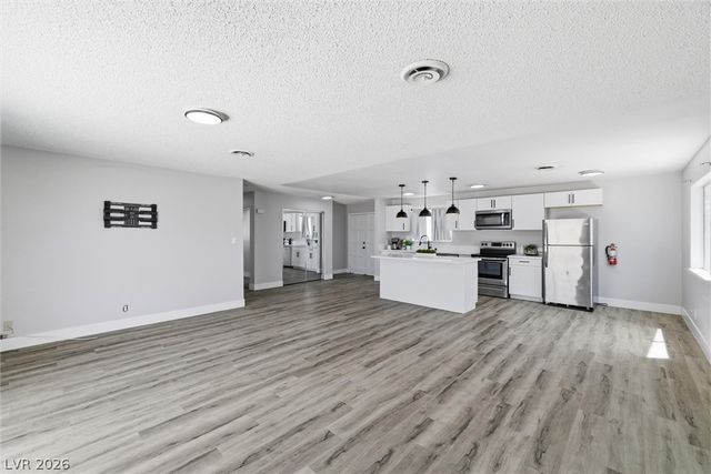5912 Velma Avenue, Las Vegas, NV 89108