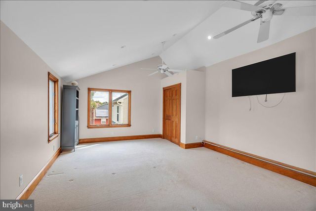 405 LINCOLN AVE, Bellmawr, NJ 08031