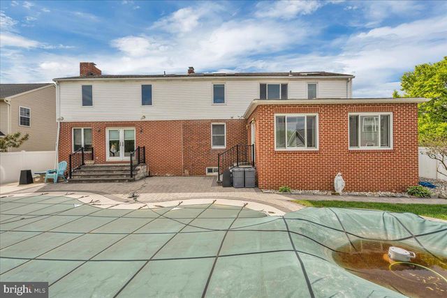 405 LINCOLN AVE, Bellmawr, NJ 08031