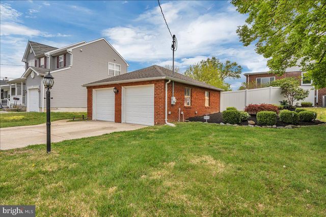 405 LINCOLN AVE, Bellmawr, NJ 08031