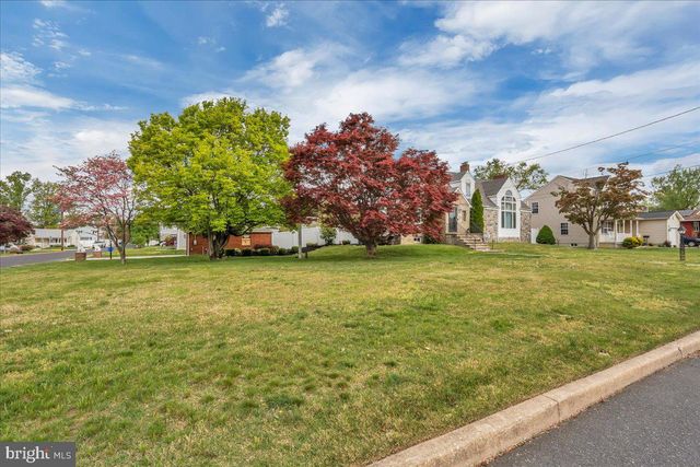 405 LINCOLN AVE, Bellmawr, NJ 08031