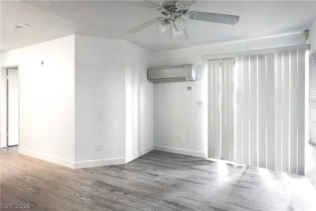 510 Elm Drive 106, Las Vegas, NV 89169