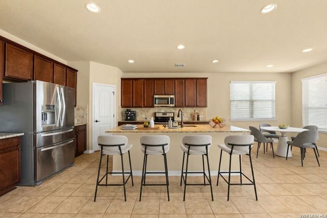 201 PRAIRIE VIS, Cibolo, TX 78108