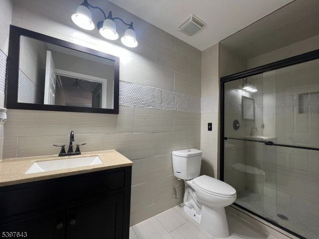 79 Rhyan Dr, Parsippany-troy Hills Twp., NJ 07054