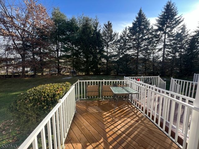 79 Rhyan Dr, Parsippany-troy Hills Twp., NJ 07054