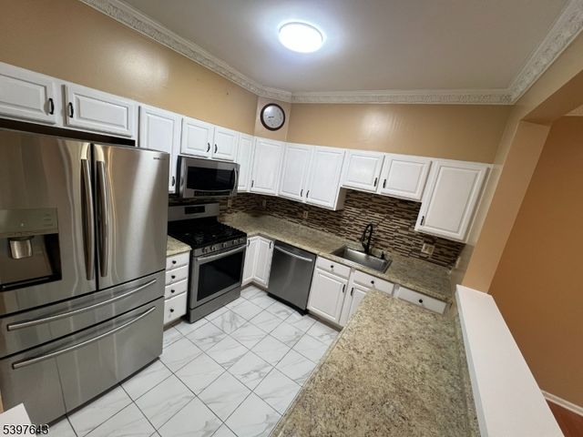 79 Rhyan Dr, Parsippany-troy Hills Twp., NJ 07054