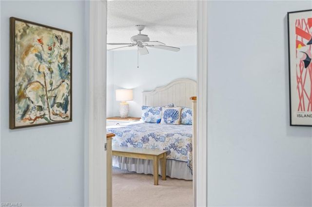 6486 Royal Woods DR, Fort Myers, FL 33908