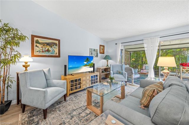 6486 Royal Woods DR, Fort Myers, FL 33908