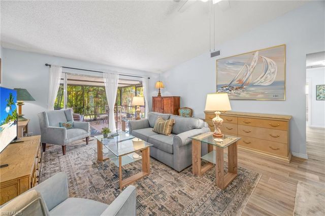 6486 Royal Woods DR, Fort Myers, FL 33908