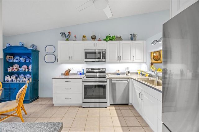 6486 Royal Woods DR, Fort Myers, FL 33908