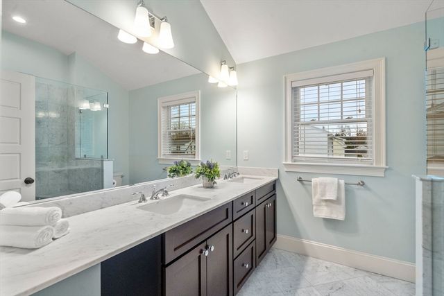 59 Greenwood Ave, Needham, MA 02492