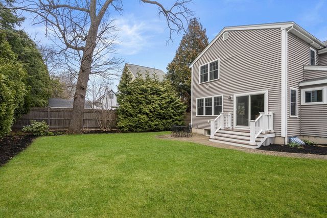 59 Greenwood Ave, Needham, MA 02492