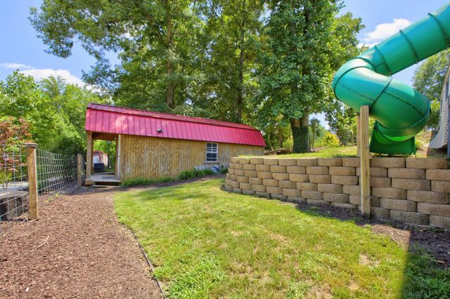300 Chastain Hill Road, Taylors, SC 29687