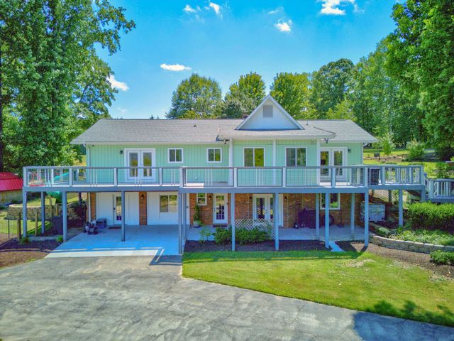 300 Chastain Hill Road, Taylors, SC 29687