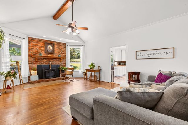 300 Chastain Hill Road, Taylors, SC 29687