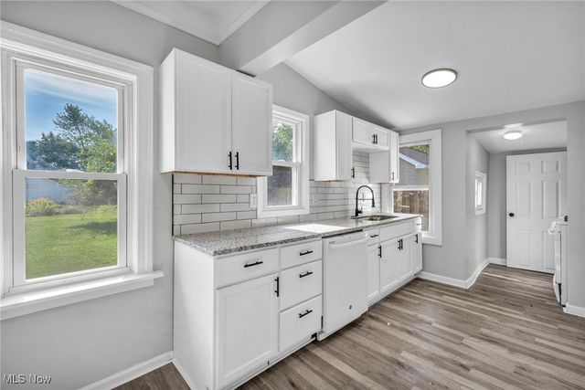 164 E 317th Street, Willowick, OH 44095