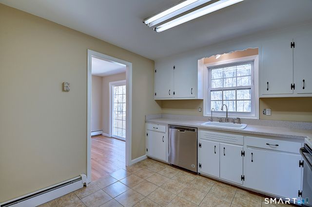 100 New Road, Tolland, CT 06084