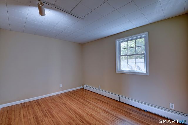 100 New Road, Tolland, CT 06084