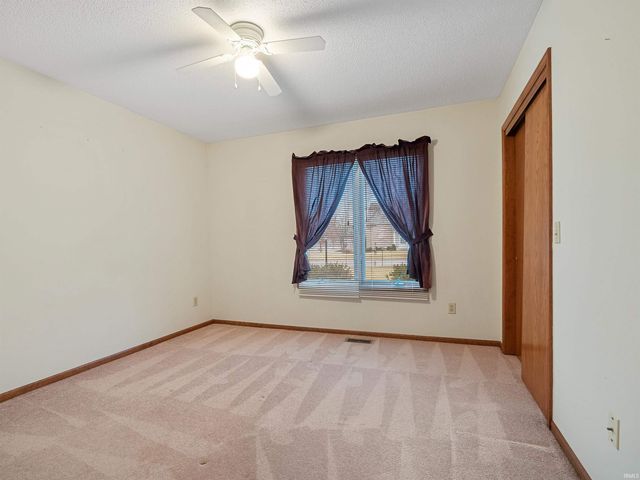 5104 Knollfield Place, Fort Wayne, IN 46809