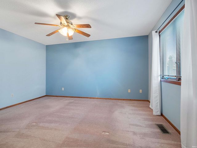 5104 Knollfield Place, Fort Wayne, IN 46809